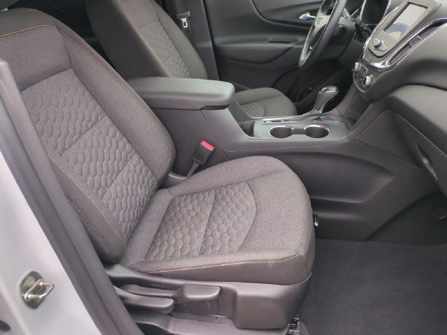 Used 2020 Chevrolet Equinox LT w/ Driver Convenience Package FWD image 18