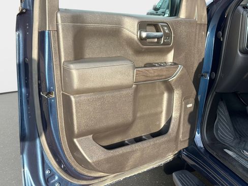 Used 2022 Chevrolet Silverado 1500 LTZ w/ LTZ Premium Package image 20