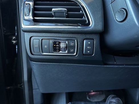 Certified 2022 Lincoln Navigator Reserve image 30