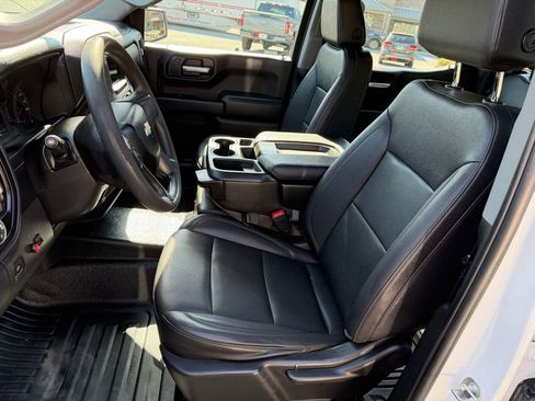 Used 2023 Chevrolet Silverado 1500 W/T w/ Trailering Package AWD/4WD image 8