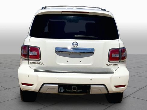 Used 2018 Nissan Armada Platinum w/ Interior Lighting Package RWD image 4