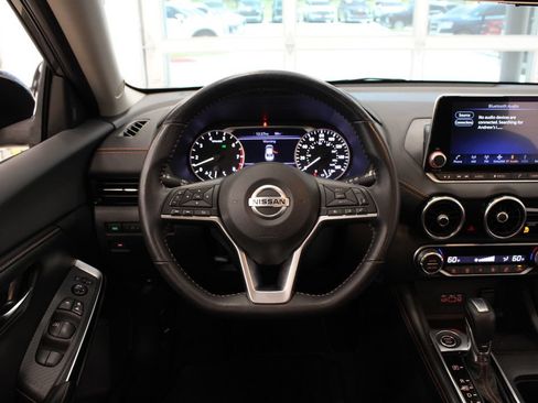 Used 2022 Nissan Sentra SR w/ Midnight Edition FWD image 16