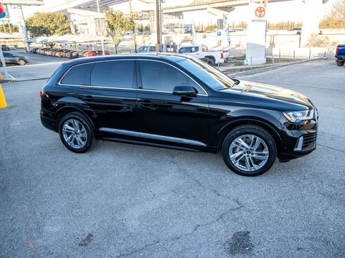 Used 2023 Audi Q7 3.0T Premium w/ Convenience Package image 6