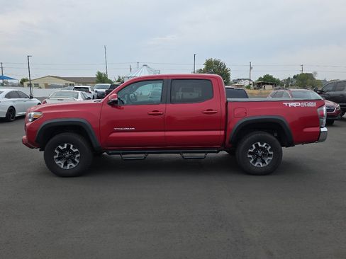Certified 2021 Toyota Tacoma TRD Off-Road AWD/4WD image 4