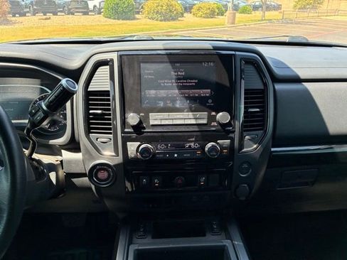 Certified 2024 Nissan Titan SV w/ SV Convenience Package RWD image 12