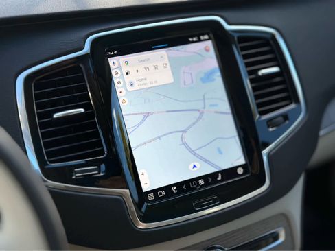 Used 2023 Volvo XC90 T8 Plus w/ Protection Package image 20