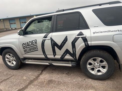 Used 2015 Toyota 4Runner SR5 image 12