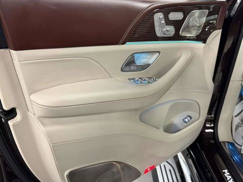 Certified 2023 Mercedes-Benz Maybach GLS 600 4MATIC image 23