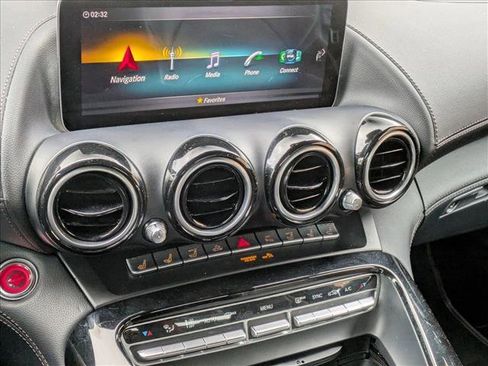 Used 2020 Mercedes-Benz AMG GT Roadster image 15