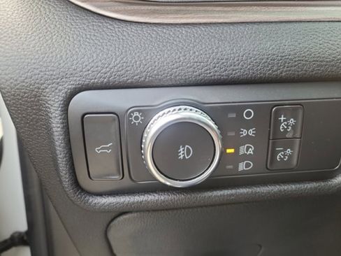 Used 2022 Ford Explorer Limited w/ Equipment Group 301A image 28