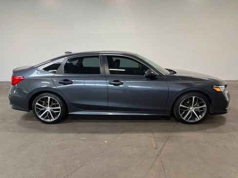 Used 2024 Honda Civic Touring image 2