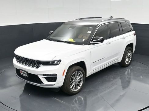 Used 2024 Jeep Grand Cherokee Summit image 50