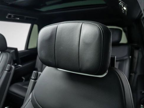 New 2025 Land Rover Range Rover Long Wheelbase Autobiography image 14