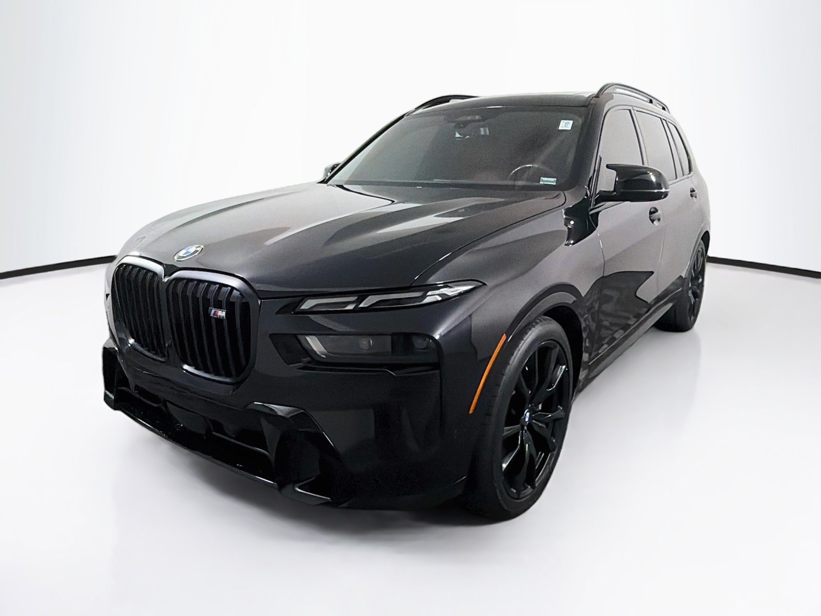 Certified 2024 BMW X7 M60i w/ Executive Package AWD/4WD image 3