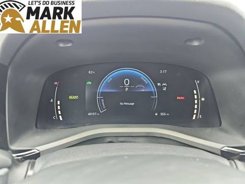 Used 2025 Toyota Camry SE FWD image 11