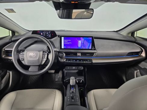 Used 2024 Toyota Prius XLE FWD image 26
