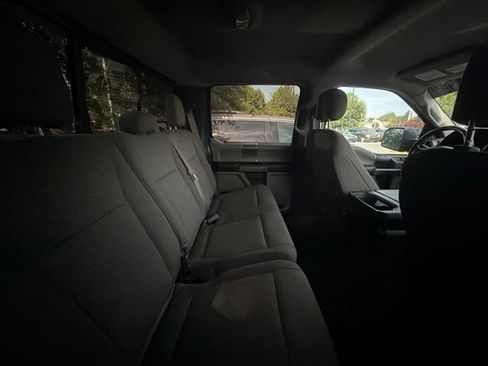 Used 2019 Ford F150 XLT w/ Equipment Group 302A Luxury AWD/4WD image 11