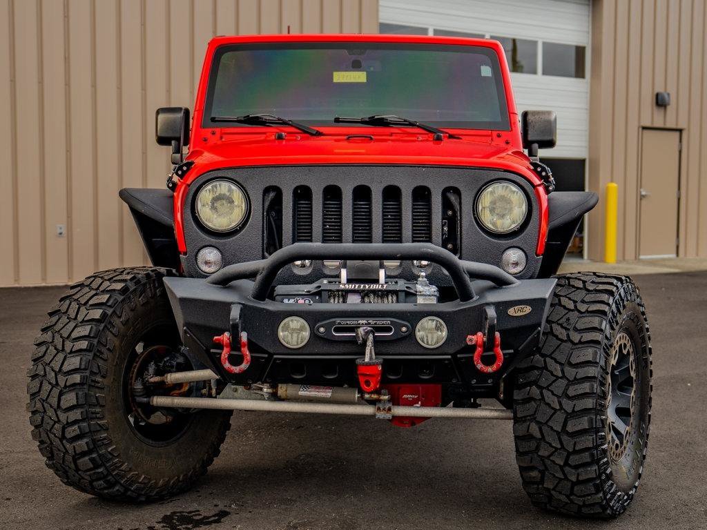 Used 2016 Jeep Wrangler Unlimited Rubicon w/ Connectivity Group AWD/4WD image 6