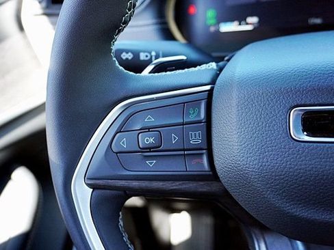 New 2026 Jeep Grand Cherokee Limited w/ Limited Altitude Package image 38