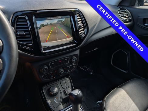 Used 2018 Jeep Compass Limited AWD/4WD image 29