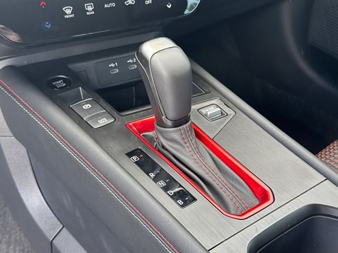 New 2025 Nissan Kicks SR w/ Illumination Package image 31