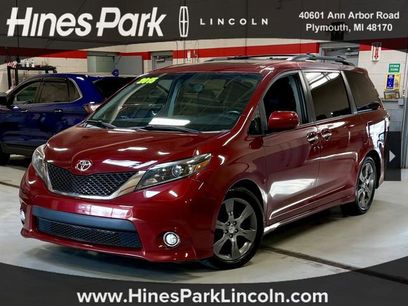 Used 2015 Toyota Sienna SE w/ SE Preferred Package