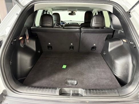 Used 2023 Jeep Cherokee Altitude Lux image 21