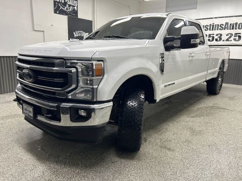 Used 2021 Ford F350 Lariat image 3