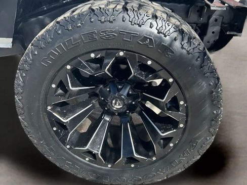 Used 2017 Jeep Wrangler Unlimited Rubicon w/ Dual Top Group AWD/4WD image 39