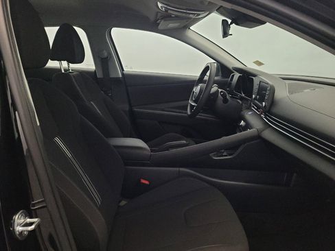 Used 2023 Hyundai Elantra SEL w/ Cargo Package FWD image 21