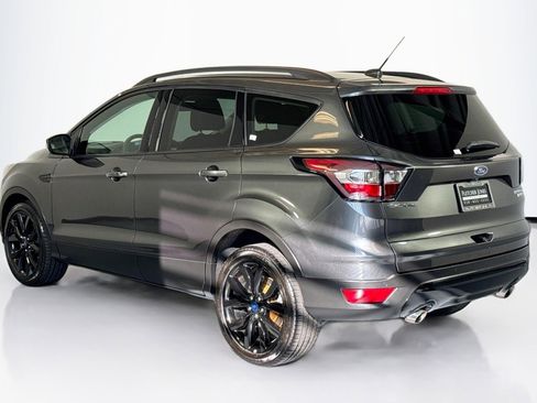 Used 2017 Ford Escape Titanium image 7
