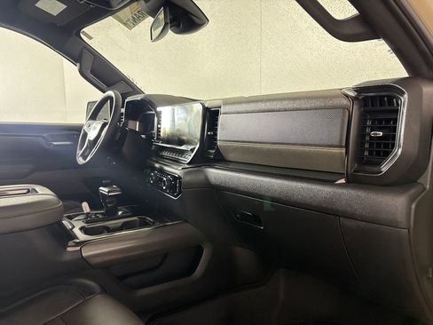 Used 2022 Chevrolet Silverado 1500 ZR2 image 30