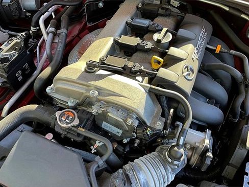 Used 2019 MAZDA MX-5 Miata RF Grand Touring image 24