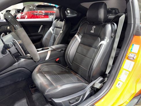 Used 2020 Ford Mustang Shelby GT500 w/ Technology Package image 12