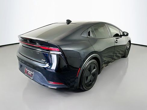 Used 2023 Toyota Prius LE image 5