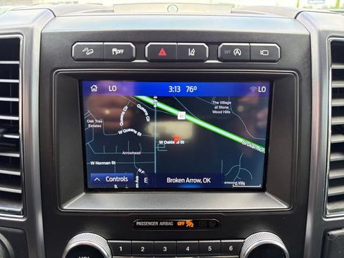 Used 2020 Ford Expedition Platinum AWD/4WD image 12