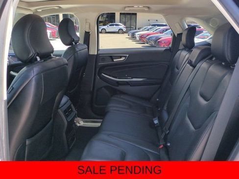 Used 2019 Ford Edge Titanium w/ Equipment Group 301A AWD/4WD image 12