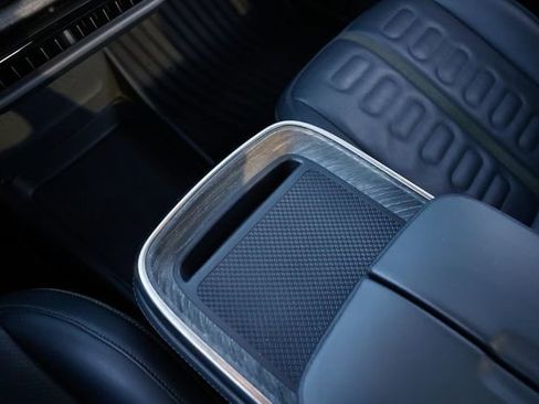 Used 2022 Rivian R1T Launch Edition image 42