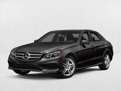 Certified 2016 Mercedes-Benz E 350 4MATIC Sedan image 1