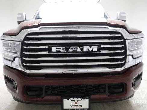 Used 2024 RAM 3500 Limited w/ Towing Technology Group AWD/4WD image 7