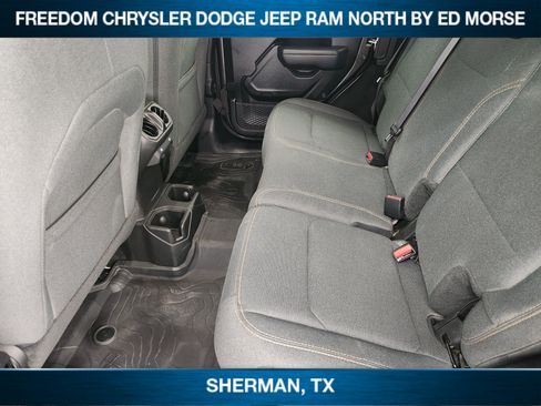 Used 2025 Jeep Wrangler Unlimited Sport AWD/4WD image 19