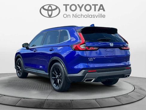 Used 2025 Honda CR-V Sport image 3