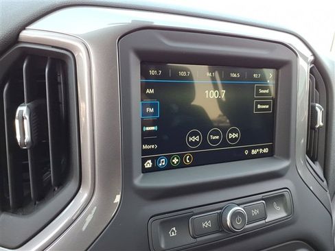 Used 2019 Chevrolet Silverado 1500 Custom Trail Boss image 12