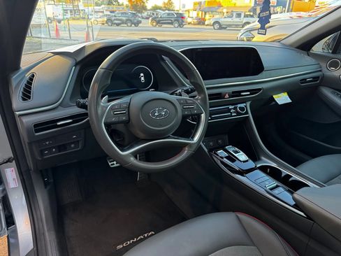 Used 2020 Hyundai Sonata SEL Plus w/ Tech Package image 18