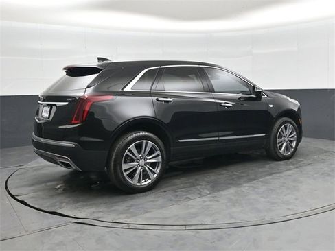 Used 2025 Cadillac XT5 Premium Luxury image 4