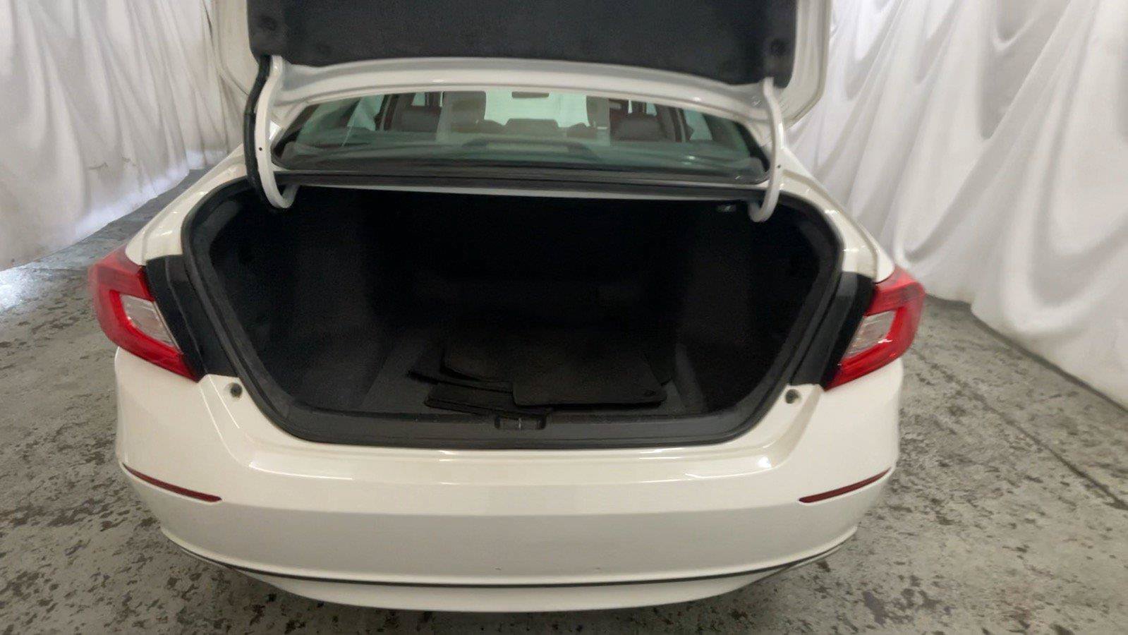 Used 2019 Honda Accord LX image 22