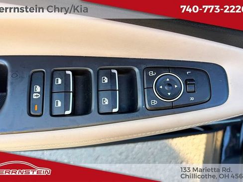 Used 2023 Hyundai Santa Fe SEL w/ Premium Package AWD/4WD image 16