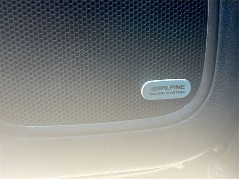 Used 2015 Chrysler 200 C w/ Navigation & Sound Group I image 18