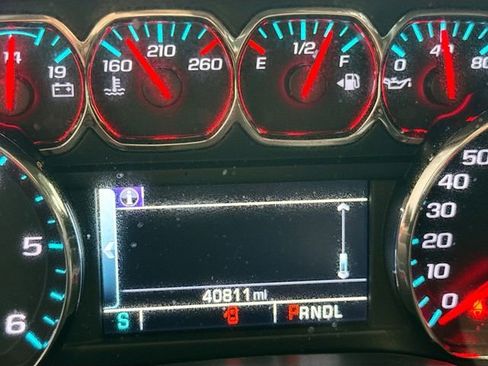 Used 2018 GMC Sierra 1500 SLE w/ SLE Value Package image 13