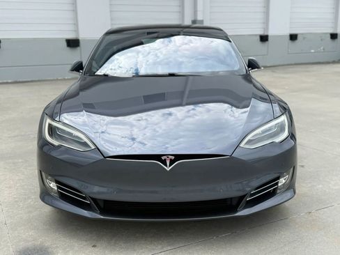 Used 2016 Tesla Model S 60 image 3